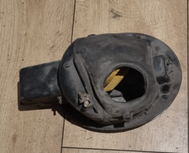 Jaguar X-Type ESTATE 2004-2010 FUEL FLAP DOOR /FILLER BOWL SILVER