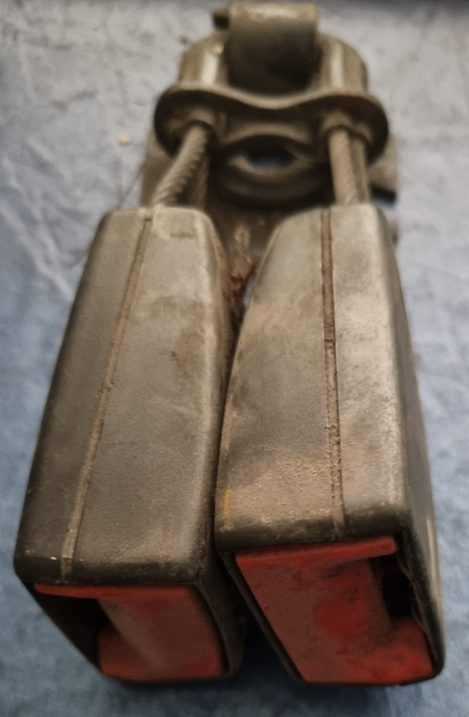 Jaguar X-Type Estate (2005) 4X43-N613K21-ABLEG Pair Belt Hook Right Rear