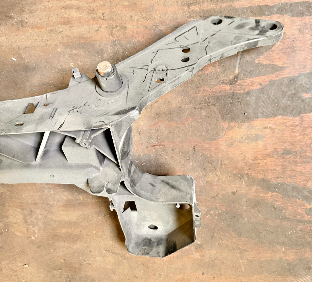 RENAULT CLIO 2005-2009 HATCHBACKFRONT PANEL