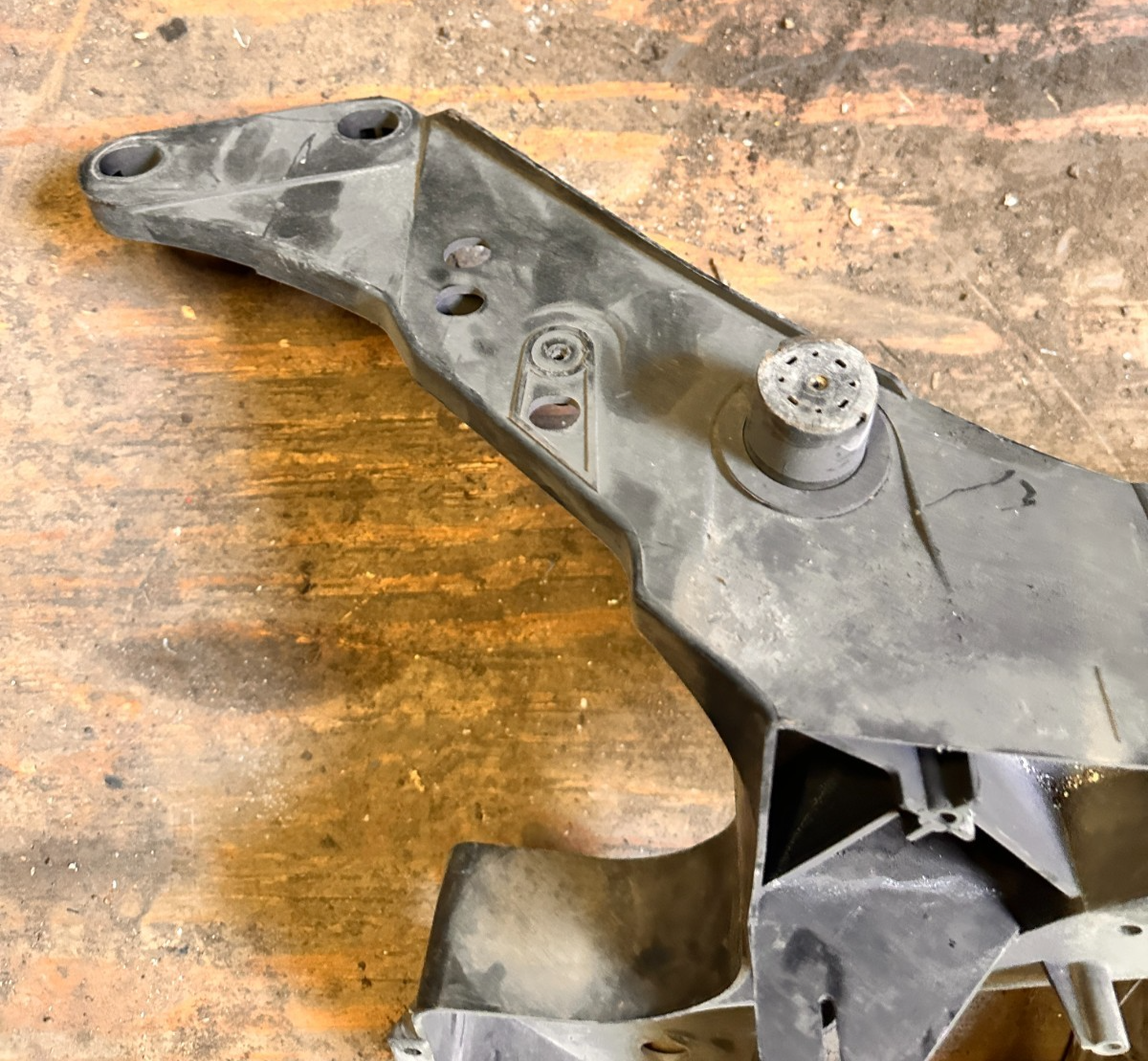 RENAULT CLIO 2005-2009 HATCHBACKFRONT PANEL