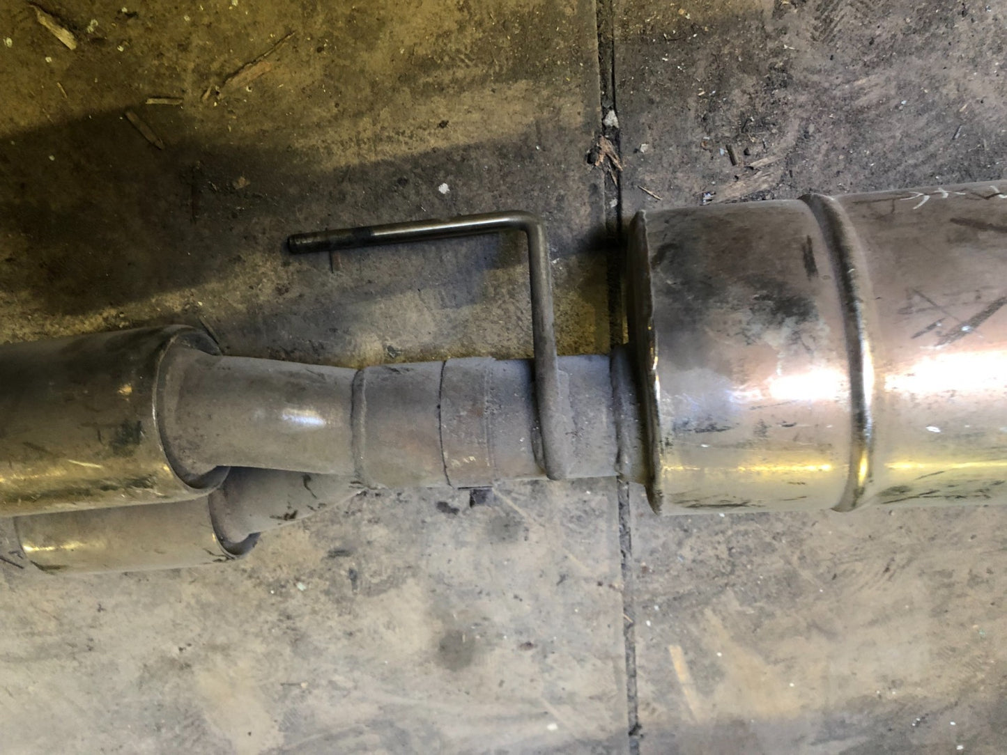 JAGUAR XF X250 MUFFLER EXHAUST RIGHT DRIVERS 5.0L