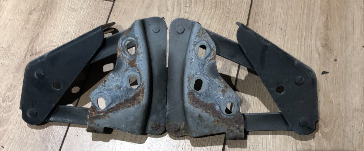 JAGUAR XK8 XKR 1996-2006 BONNET HINGE SET