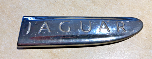 JAGUAR X-TYPE WING BADGE RIGHT DRIVERS SIDE