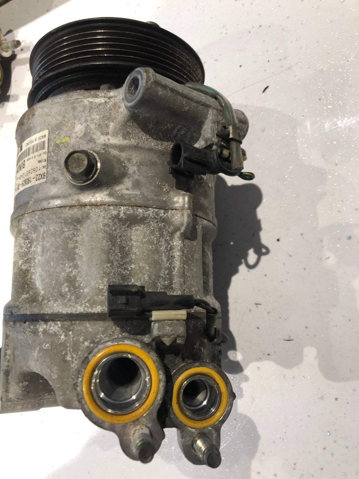 JAGUAR AIR CONDITIONING PUMP / COMPRESSOR (C2D38611 / 9X23-19D629-DB
