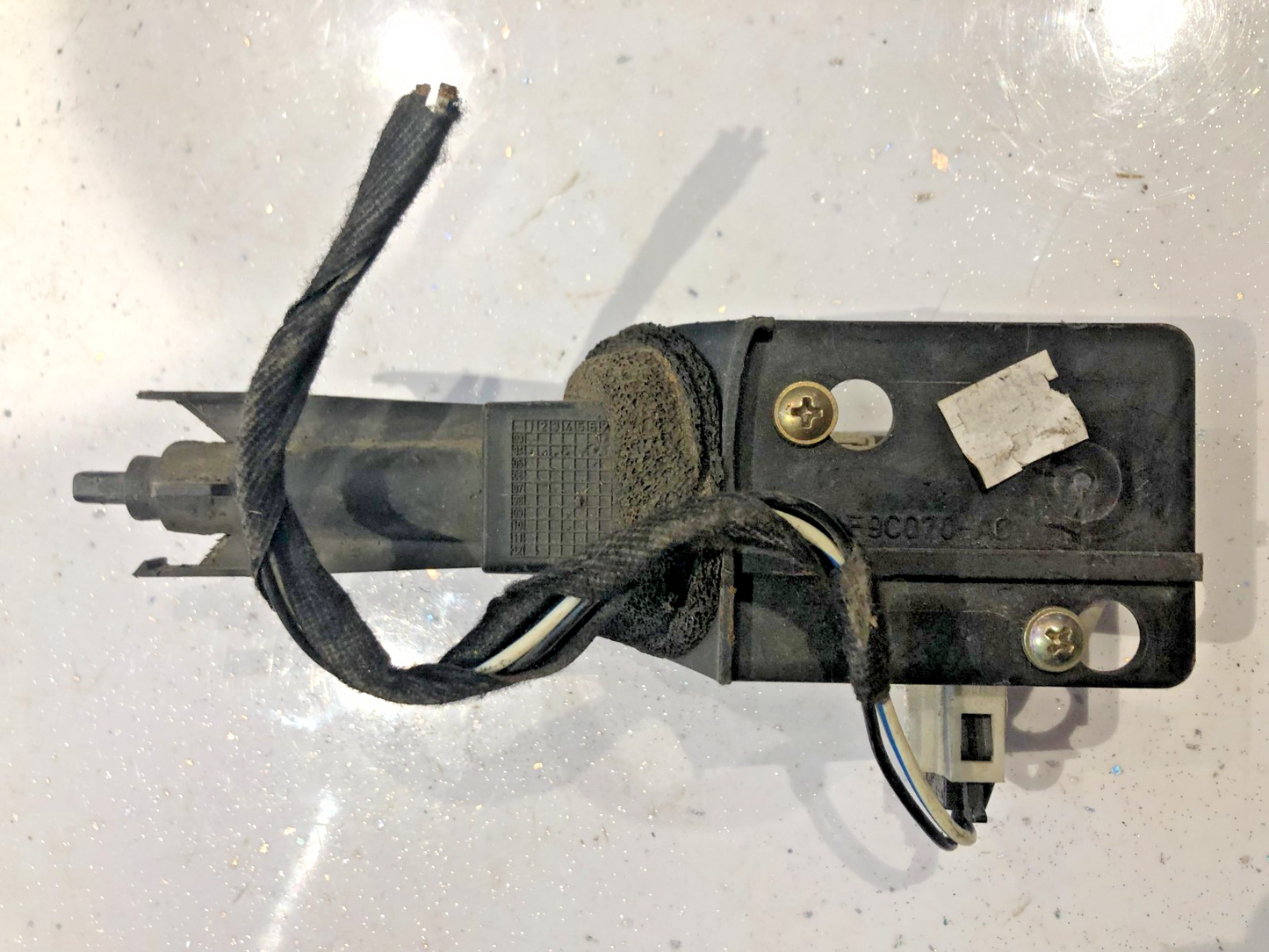 JAGUAR S-TYPE FUEL DOOR LOCK ACTUATOR 4R83-F9C070-AC