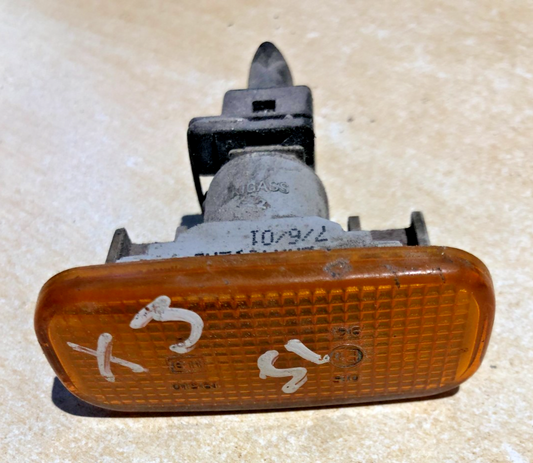 Jaguar XJ X300 X308 XJ40 XJS Indicator Side Repeater. LNA4812AB