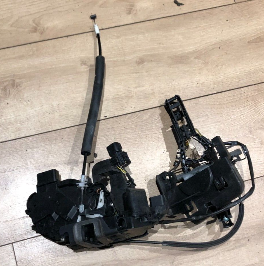 JAGUAR XF X250 O/S/F DRIVERS FRONT DOOR LATCH LOCK 8X23-203A28 AD/AE (KEYLESS)