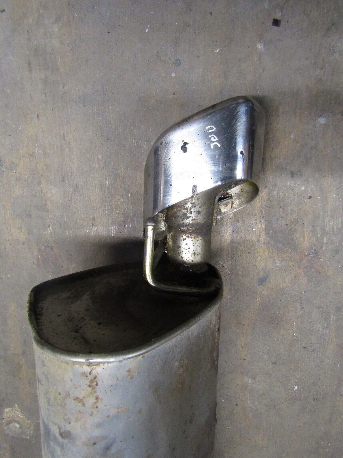 JAGUAR XF X250 RIGHT DRIVERS SIDE EXHAUST MUFFLER 9X23 5232 AC