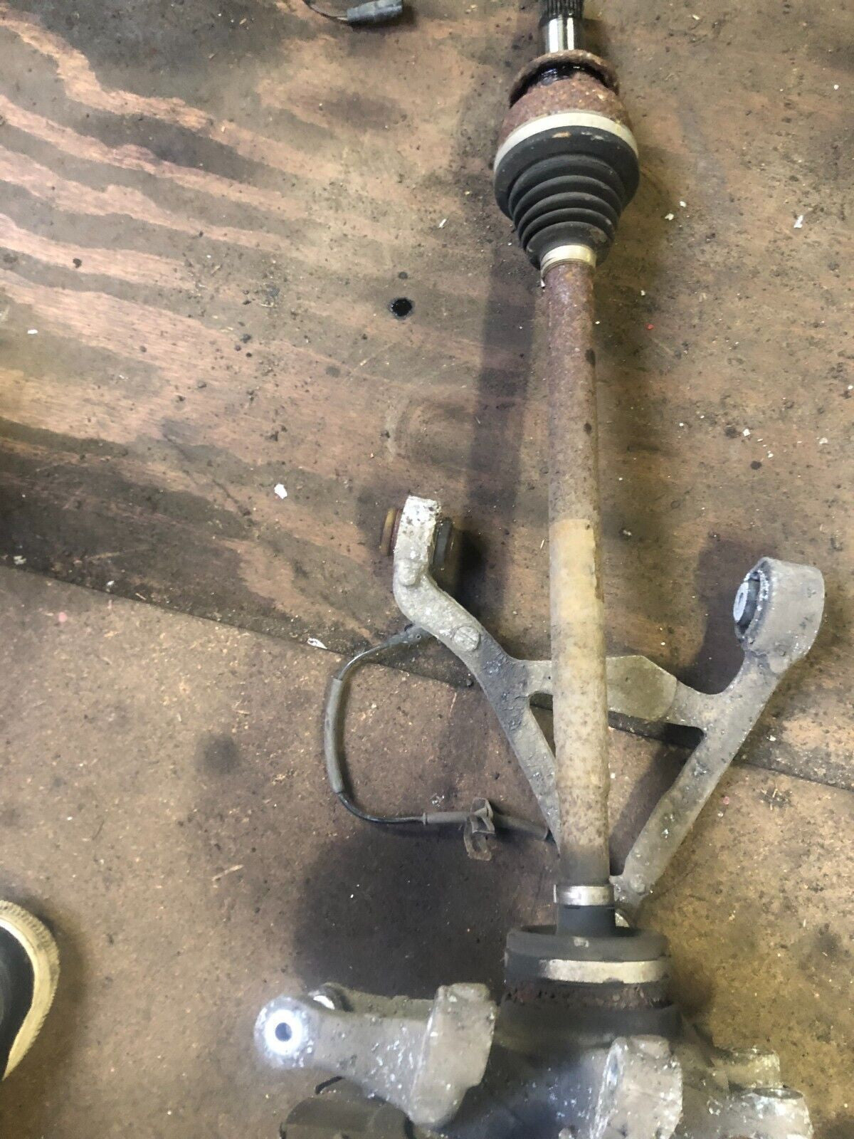 JAGUAR XF X250 2.2D PASSENGER LEFT REAR HUB BEARING & DRIVESHAFT ASSEMBLY
