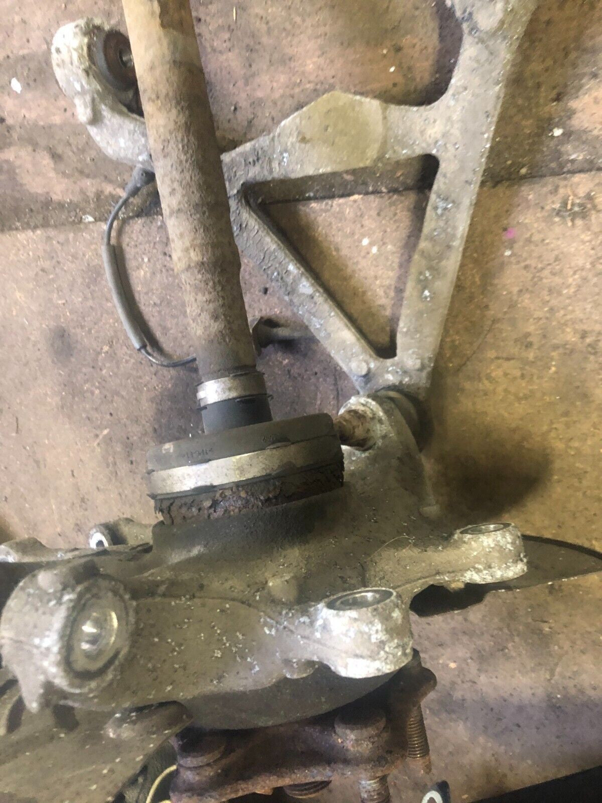 JAGUAR XF X250 2.2D PASSENGER LEFT REAR HUB BEARING & DRIVESHAFT ASSEMBLY