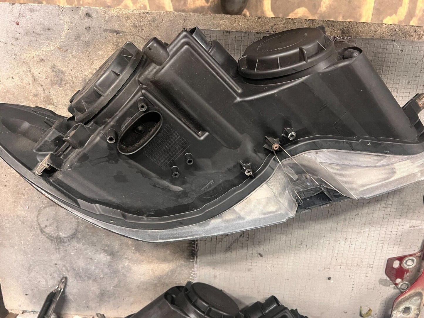 JAGUAR XF X250 PRE FACELIFT 2008-2011 N/S/F PASSENGERS HEADLIGHT