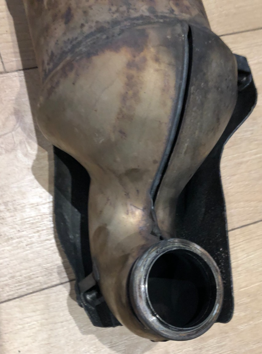 JAGUAR XF 2015 2.2 DIESEL CATALYTIC CONVERTER EX23-5E212-AA