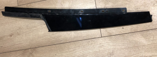 Jaguar XF X250 2011 Left front front door glass trim 8X23-F20555-AD