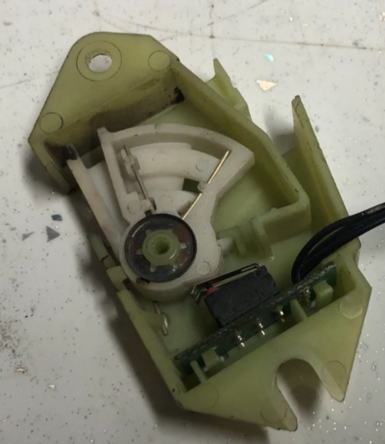 Jaguar XK8 XKR 1996-2006 BRAKE PEDAL SWITCH (CRUISE CONTROL)