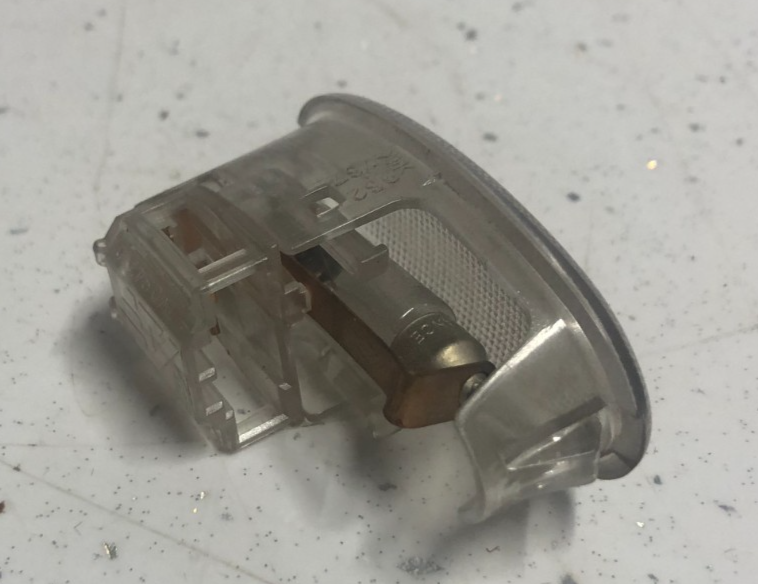 JAGUAR XK8 BOOT TRUNK COURTESY INTERIOR LIGHT LAMP SWITCH LJA5380BA