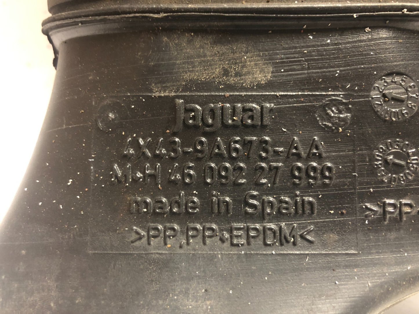 AIR BOX AIR INTAKE DUCT PIPES JAGUAR X-TYPE DIESEL 2003 - 2009 4X43-9A673-AA