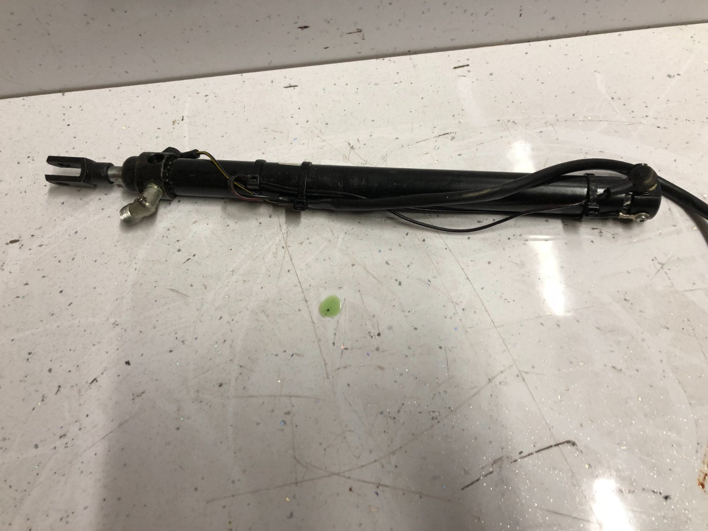 JAGUAR XK8 XKR 2000-2006 CONVERTIBLE ROOF LIFT CYLINDER SET