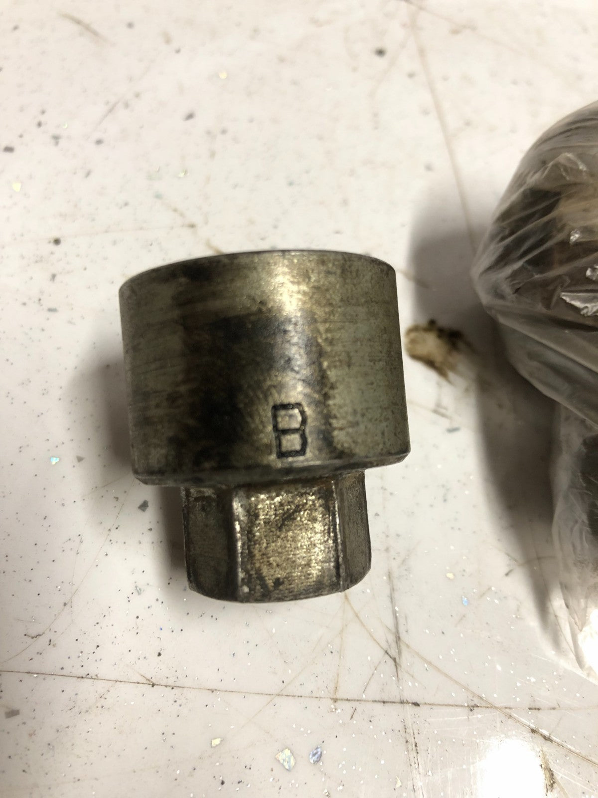 JAGUAR LOCKING WHEEL NUT SET code B- XF /XJ /XK /XE /X,F,S-Type