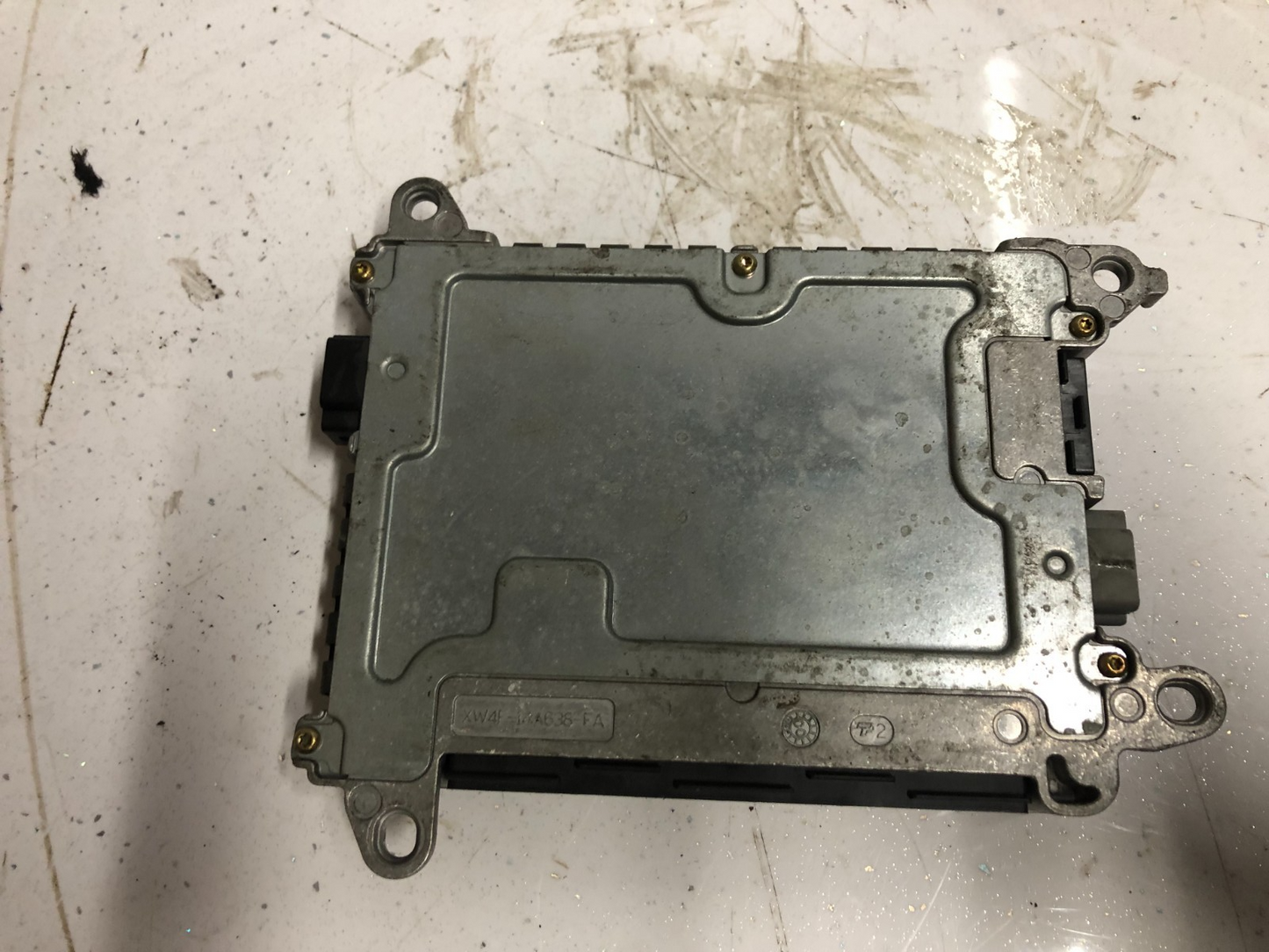 JAGUAR S-TYPE 1999-2002 REAR ELECTRONIC MODULE (YW4T-13B524-BB)