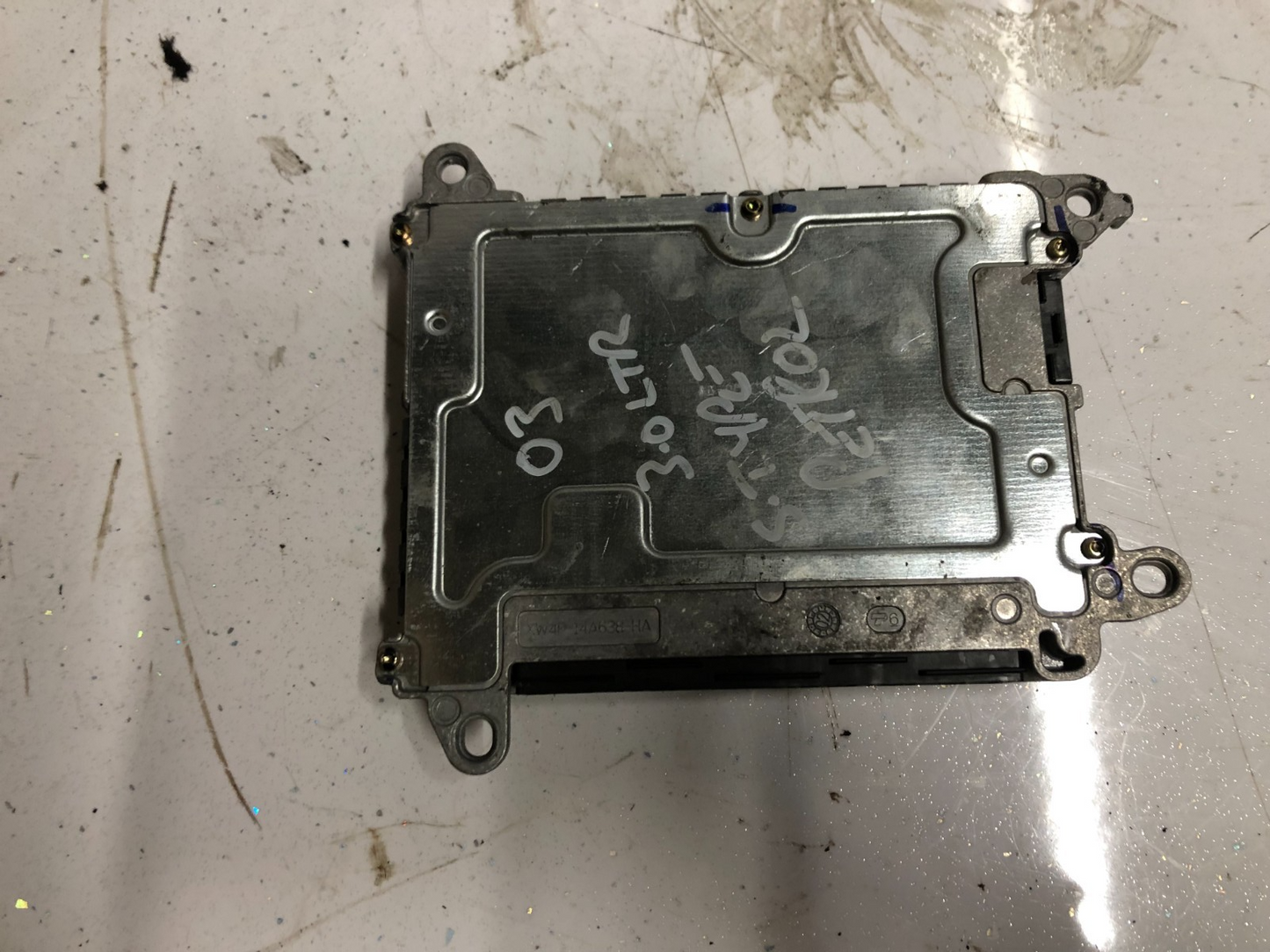 JAGUAR S-TYPE 2002-2004 FRONT ELECTRONIC MODULE (2W4F-13B525-BE)