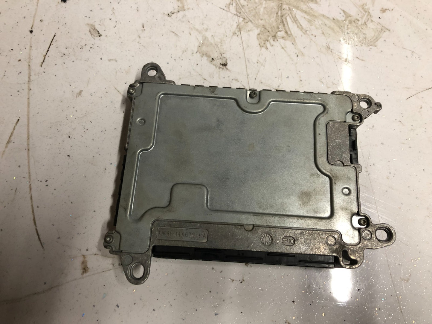 JAGUAR S-TYPE 2005-2007 REAR ELECTRONIC MODULE (6R83-13B524-AB)