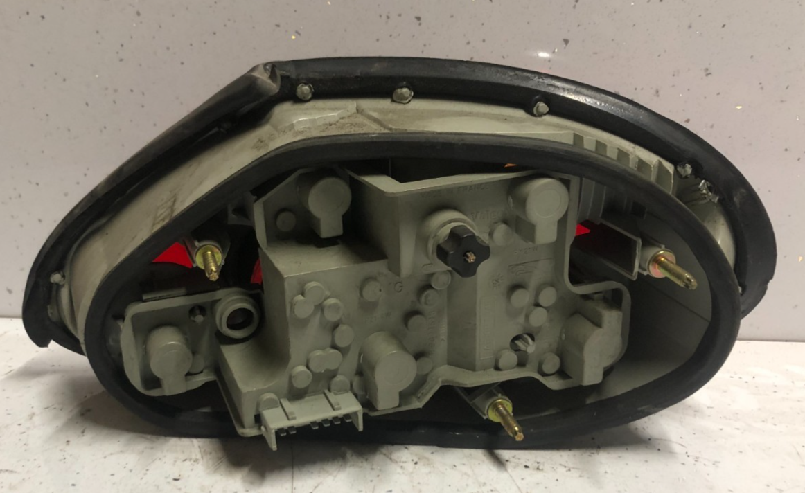 JAGUAR XK8 02-06 REAR LEFT LAMP