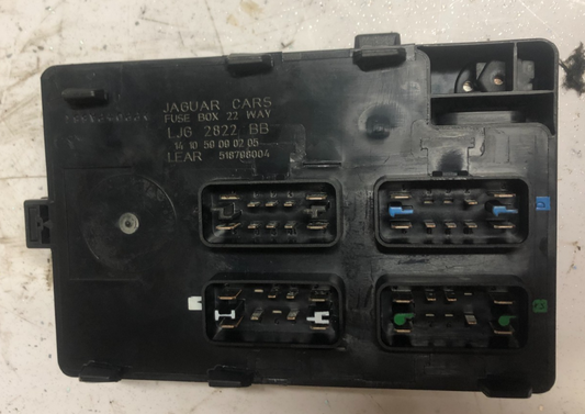 JAGUAR XK8 XKR 2002-2006 FUSEBOX (BOOT/TRUNK) LJG2822BB(NO FUSES)
