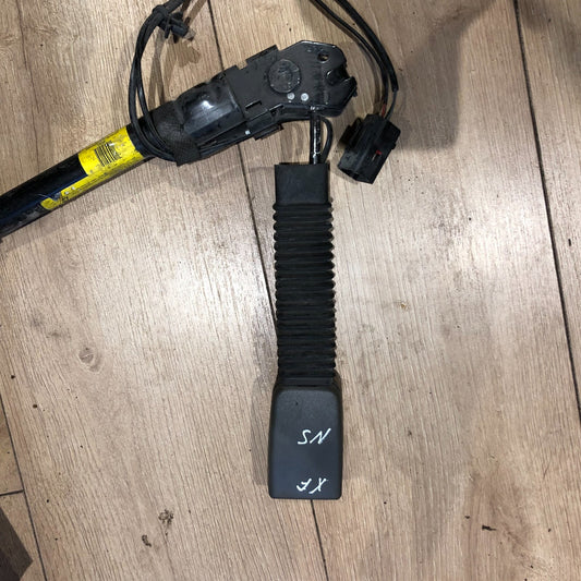 JAGUAR XF nearside Front Seatbelt Belt Buckle Pre Tensioner grey