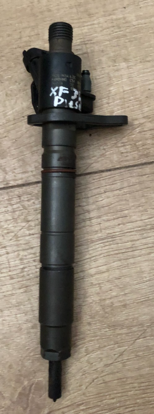 Jaguar XF Fuel Injector 3.0 Diesel 2011 9X2Q-9K546-DC