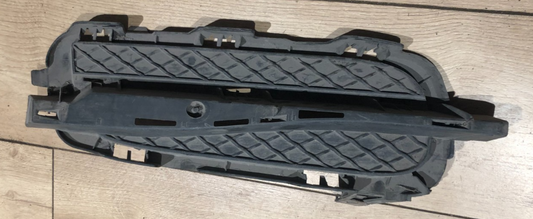 Jaguar XF X250 2007-2014 Right Front Bumper Lower Grille (CLOSED MESH)