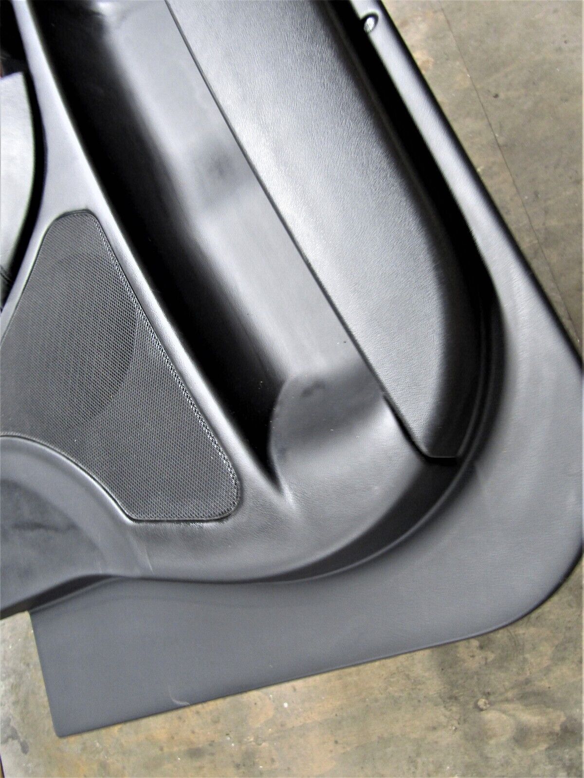 JAGUAR XF DRIVER SIDE RIGHT FRONT DOOR CARD PANEL 8X23-5423712-E