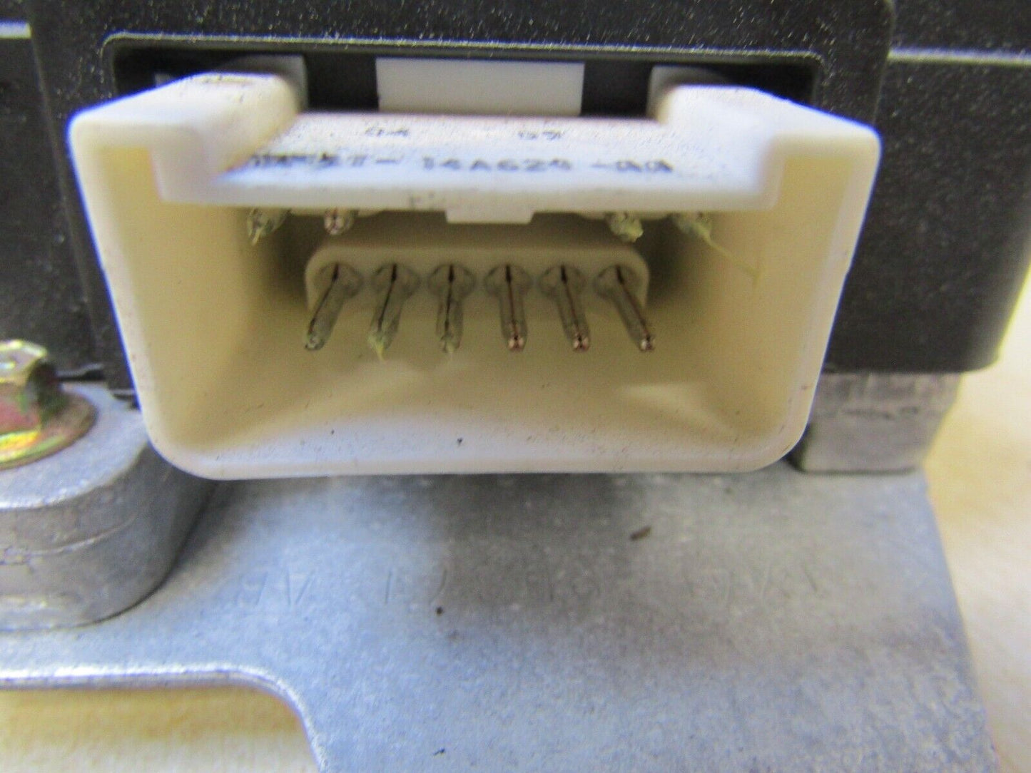 JAGUAR X-TYPE / S-TYPE FUEL PUMP DRIVER MODULE 2001-2007 1X4F-9D372-AD