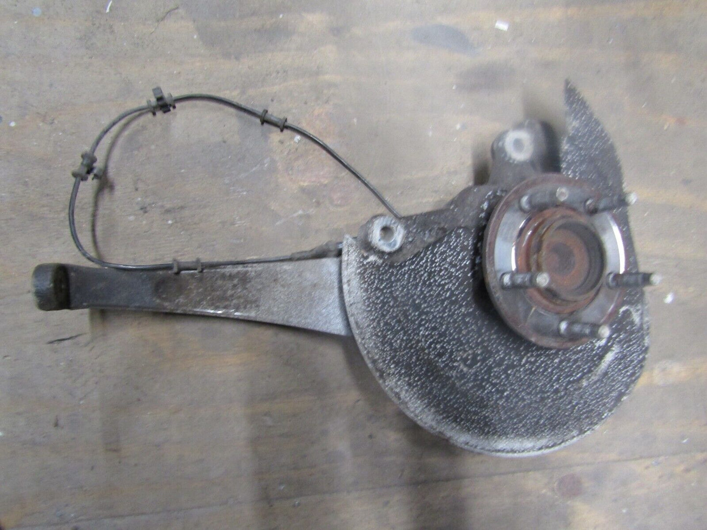 JAGUAR S TYPE 2.7 Passenger Front Nearside Left Wheel Hub/Bearings