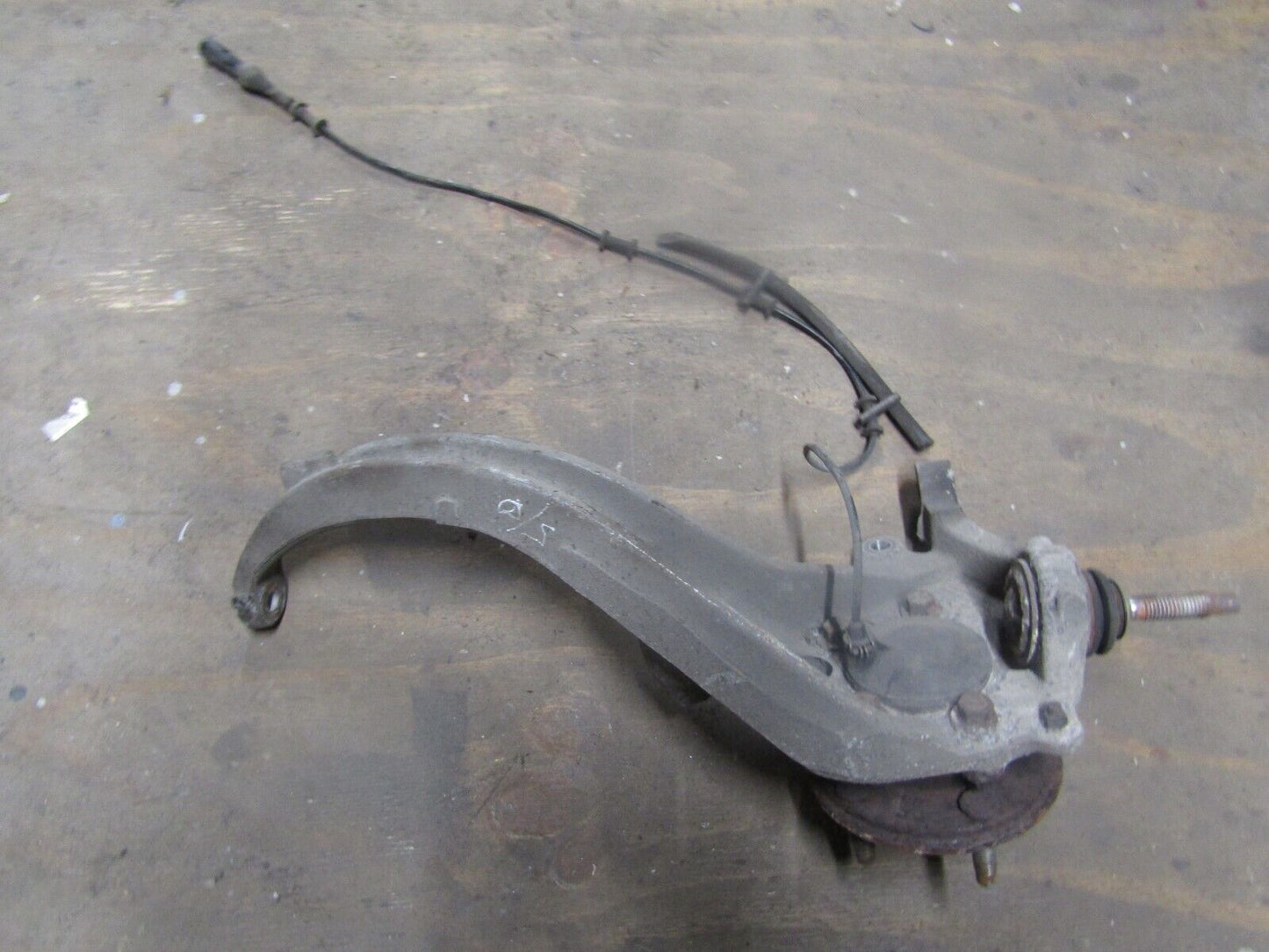 JAGUAR S TYPE 3.0 Driver Offside Right Front Wheel Hub