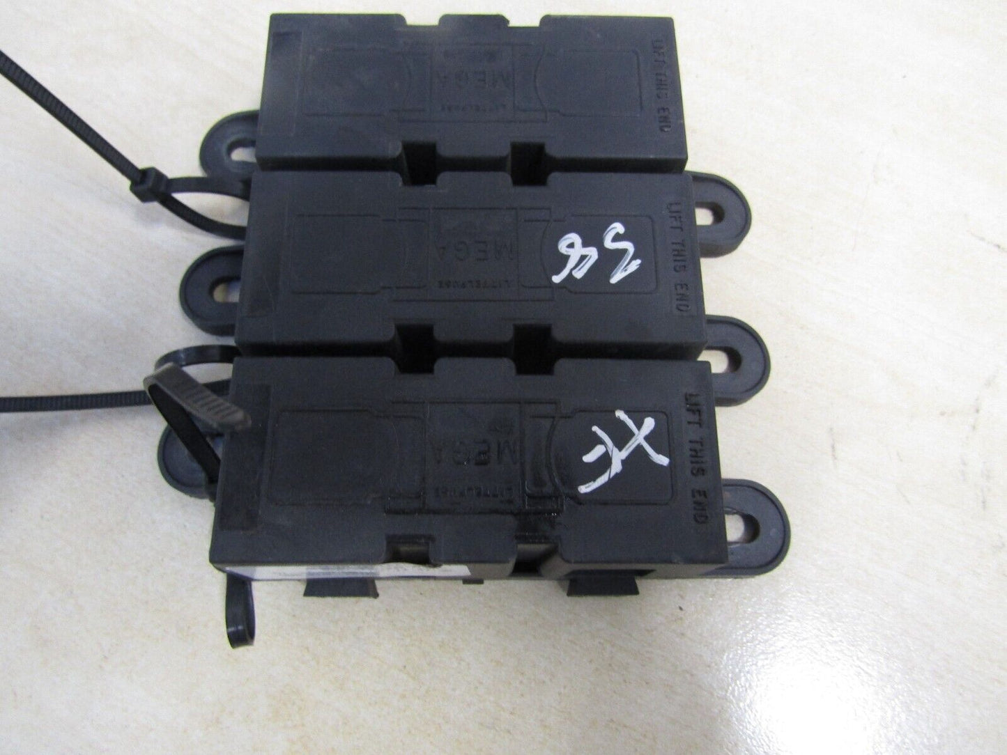 JAGUAR XF 2.7 FUSE UNIT CLIP CHECKER 8X2T-14A005-ZD