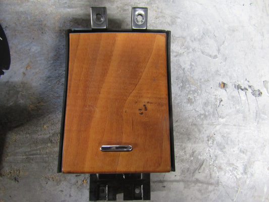 JAGUAR XF FRONT CENTRE CONSOLE STORAGE /LIGHTER COMPARTMENT 8X23-600D00-A