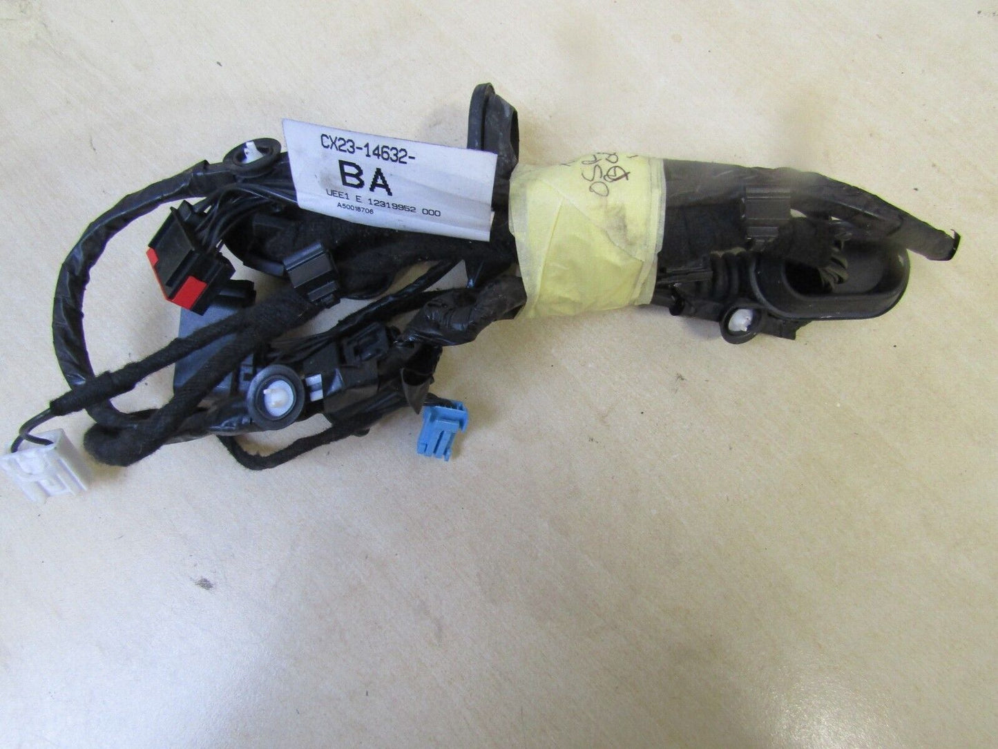 JAGUAR XF X250 DRIVER O/S/R REAR DOOR WIRING CX23-14632-BA