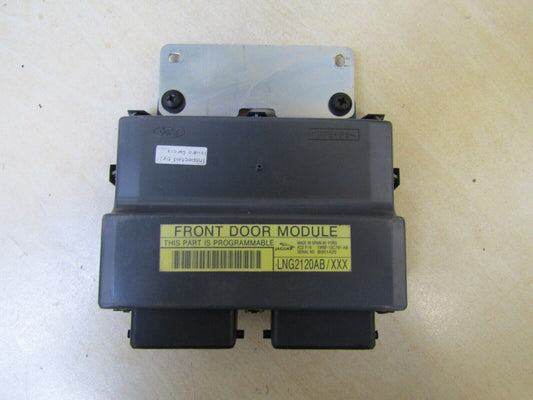 JAGUAR XJ8 / X308 98-02 FRONT DOOR MODULE LNG2120AB