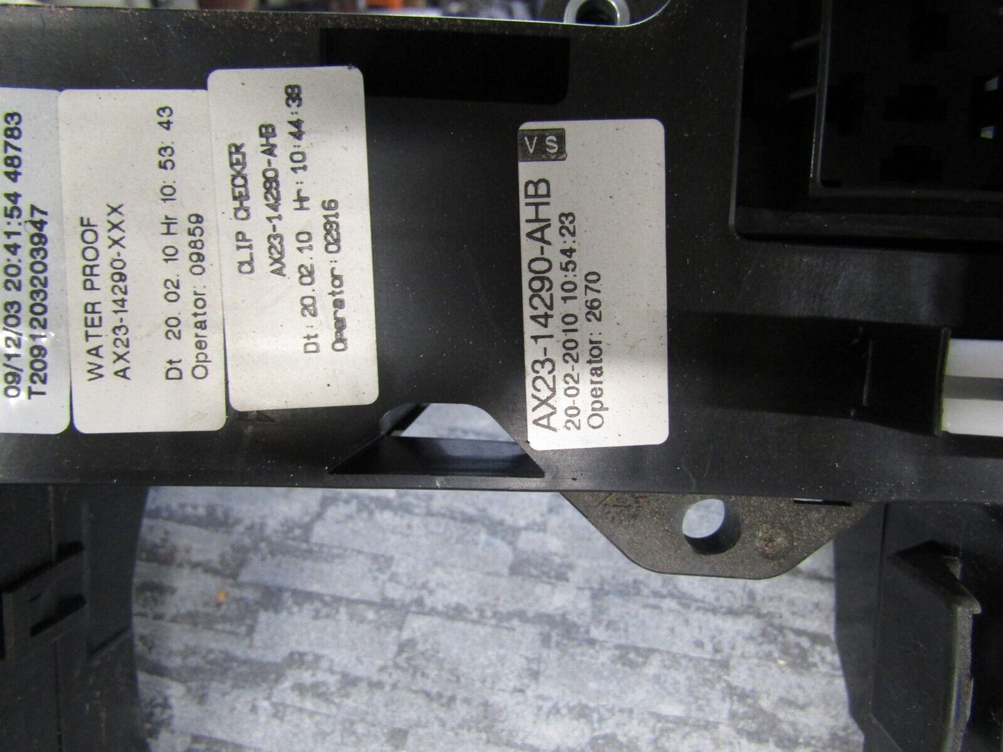 JAGUAR XF X250 3.0 Diesel Engine Bay mounted Fusebox AX23-14290-AHB