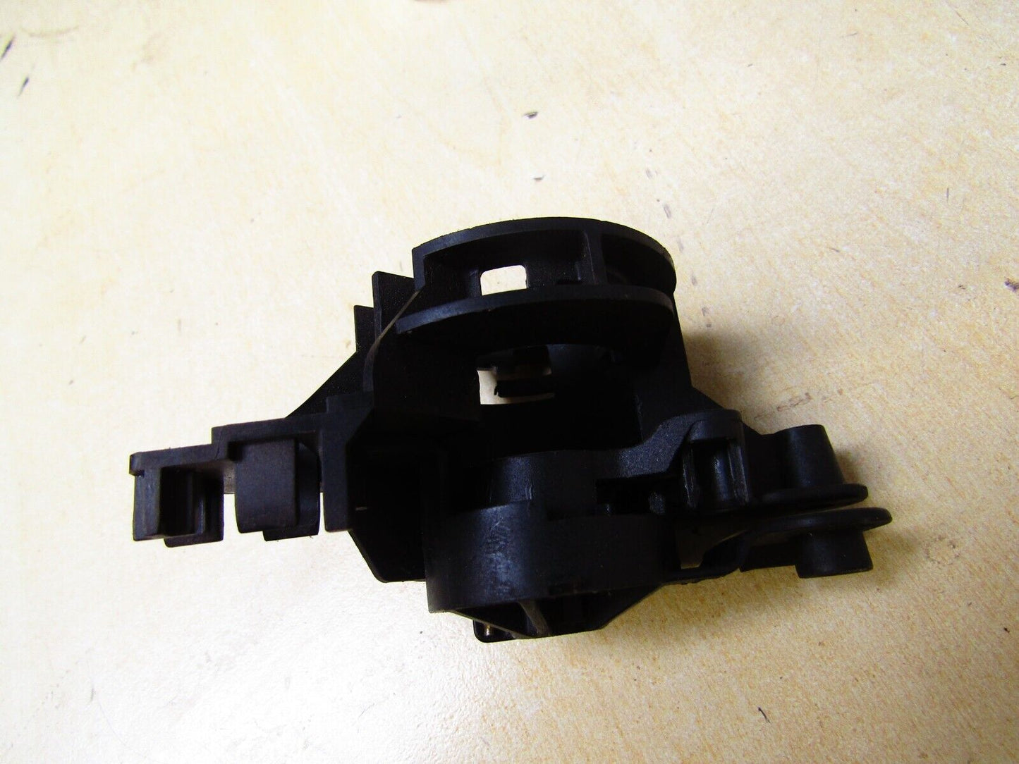 JAGUAR XF X250 REAR TAILGATE BOOT LID LOCK BARREL INNER PLASTIC