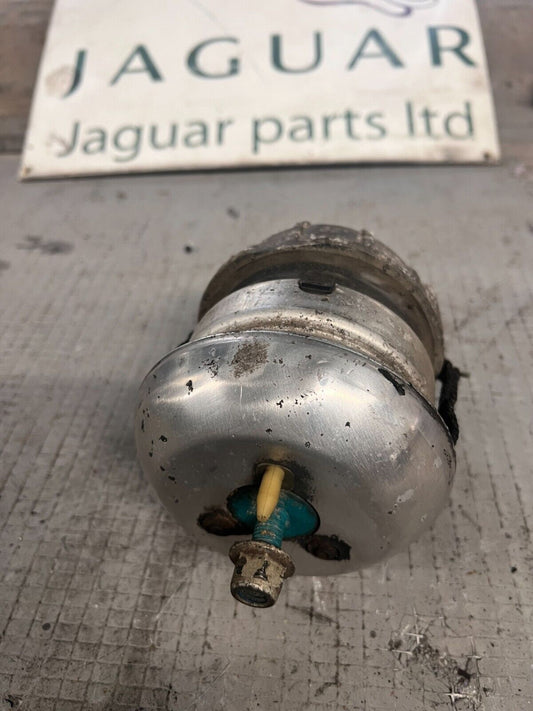 Jaguar S-Type 1999-2008 Engine Mount 2.7D