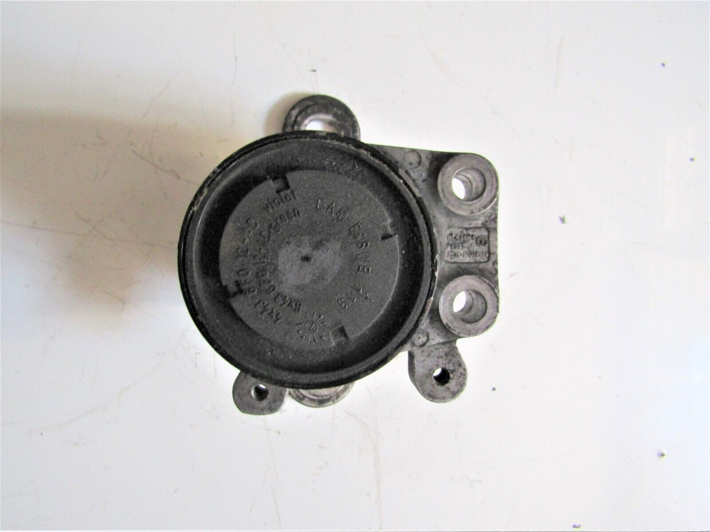 JAGUAR X-TYPE  ENGINE MOUNT / SUPPORT BRACKET FRONT RIGHT