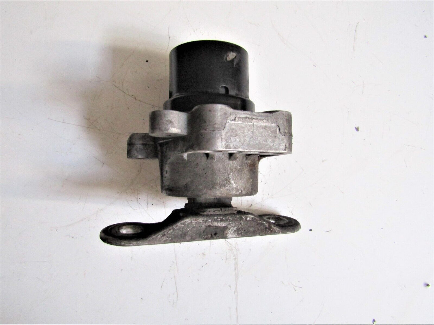 JAGUAR X-TYPE  ENGINE MOUNT / SUPPORT BRACKET FRONT RIGHT