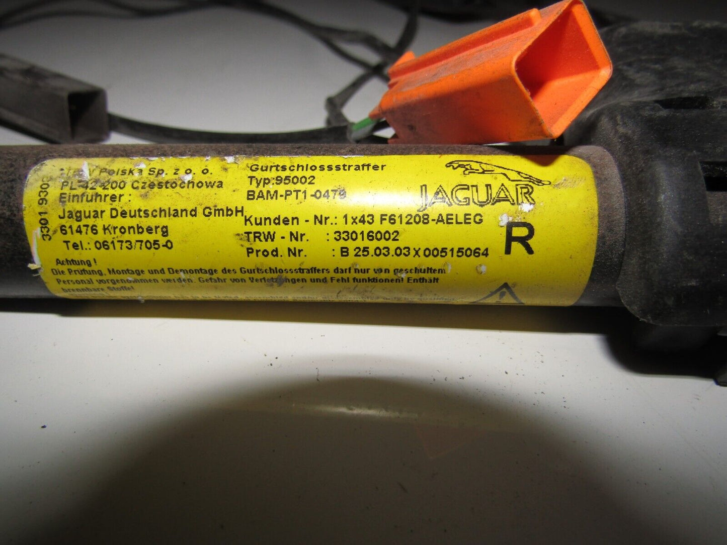 JAGUAR X TYPE FRONT O/S SEAT BELT PRETENSIONER