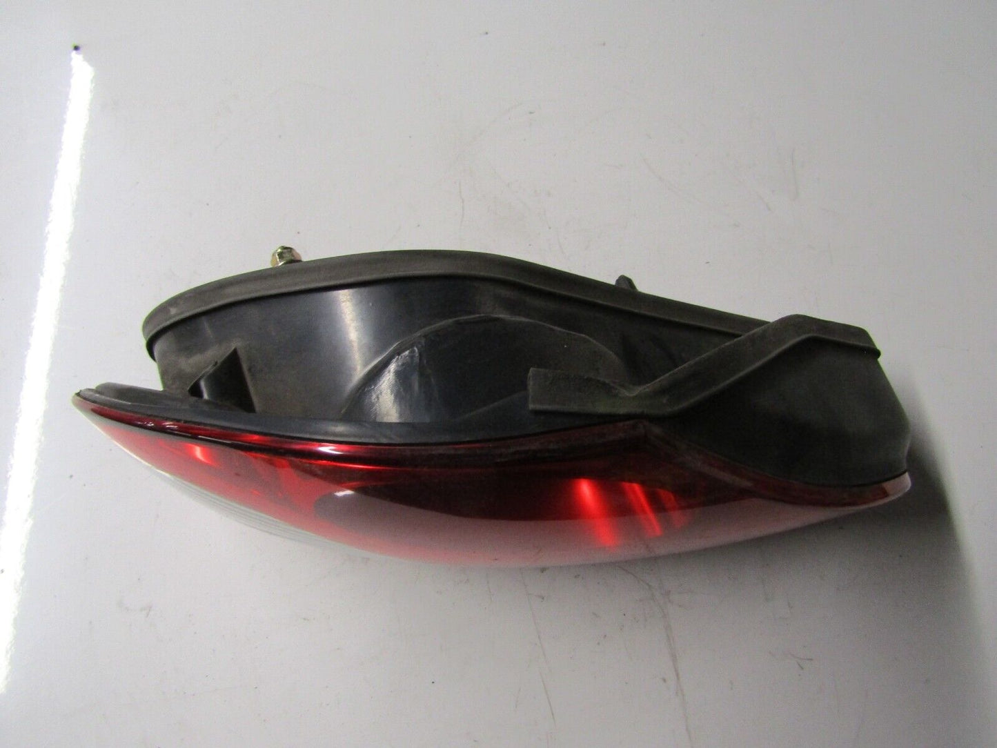 JAGUAR X-TYPE SALOON REAR LEFT TAIL LIGHT  2001-2010