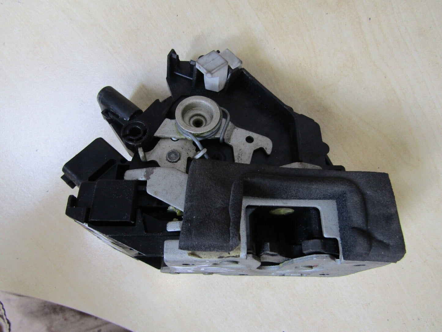 JAGUAR X-TYPE 2001-2010 DOOR LATCH REAR RIGHT DRIVERS