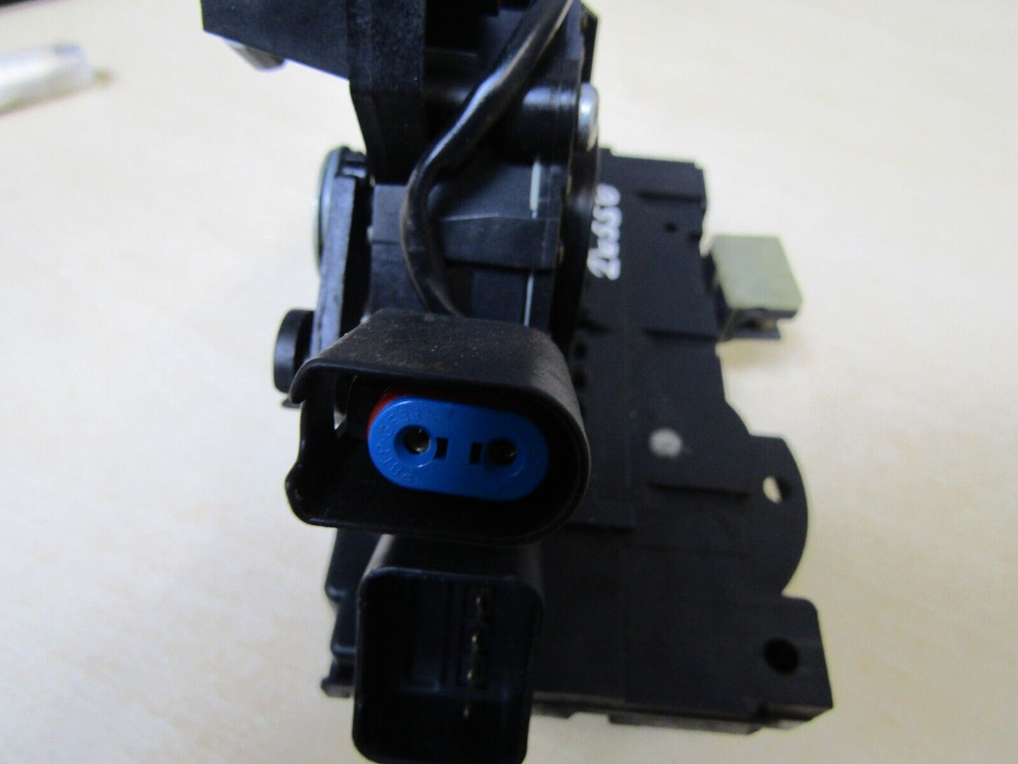 JAGUAR X-TYPE 2001-2010 DOOR LATCH REAR LEFT PASSENGER