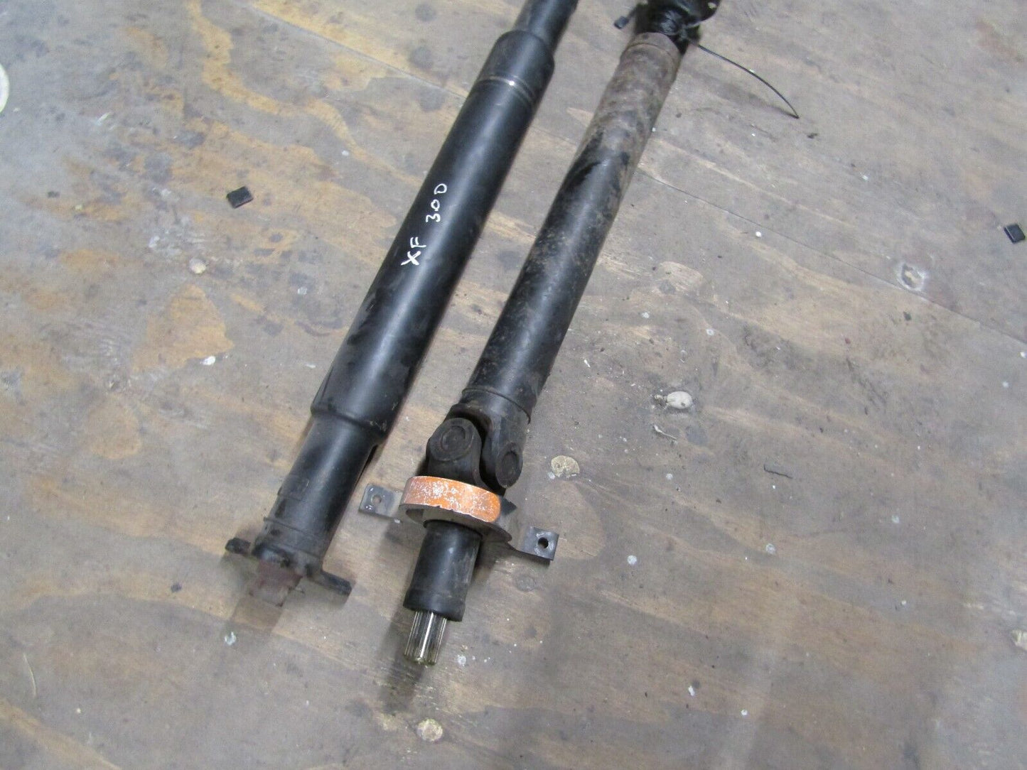 JAGUAR XF 3.0 DIESEL AUTO FRONT PROP SHAFT