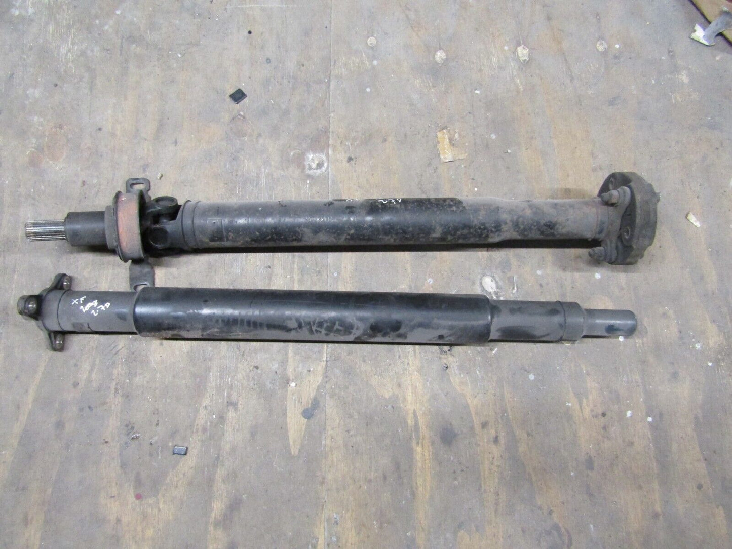 JAGUAR XF 2.7 DIESEL AUTO FRONT/BACK COMPLETE PROP SHAFT