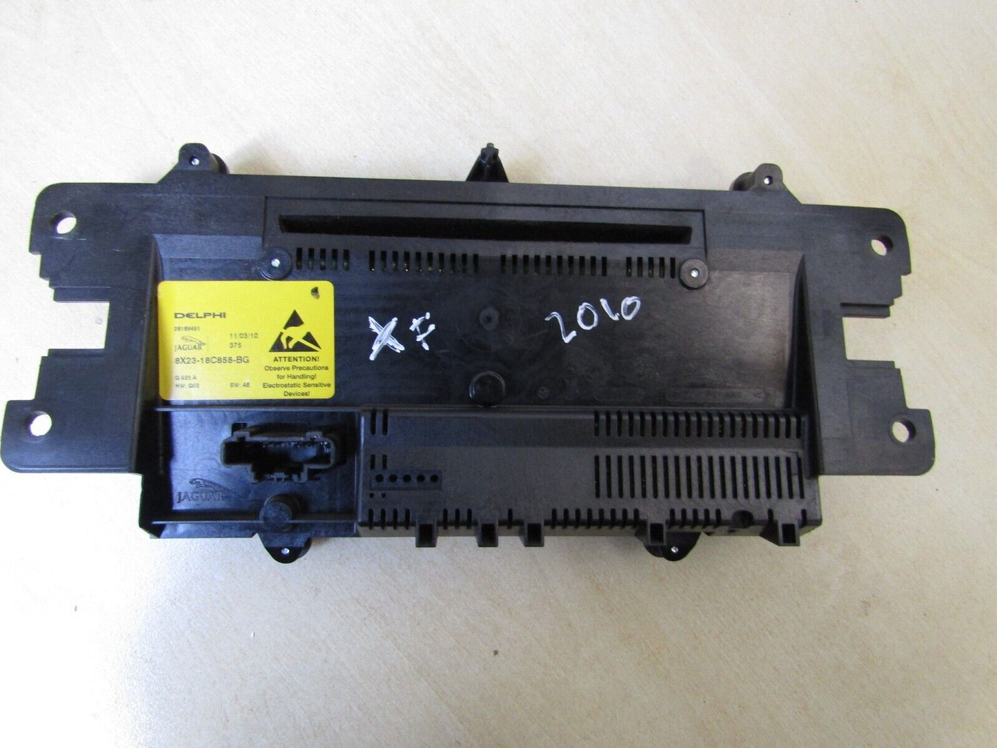 Jaguar XF Heater Stereo A/C Air Con Control Panel 8X23-18C858-BG